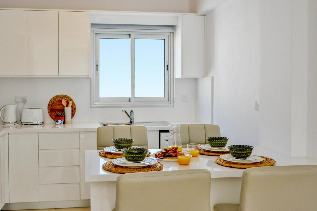 Phaedrus Living: Seaside Luxury Flat Lighthouse 67 Appartement Paphos Buitenkant foto